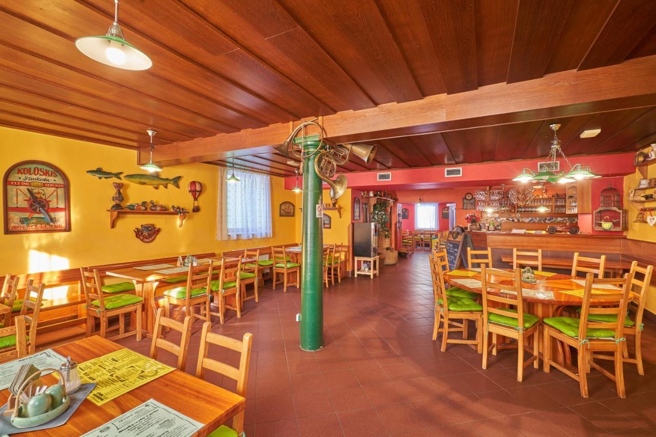 Pension & Restaurace Zeleny Mlyn Žacléř Dış mekan fotoğraf